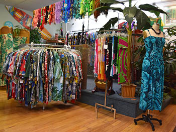 鍔 ethiek output The Barefoot Hawaiian - Chicago's #1 Supplier of Aloha Shirts, Grass  Skirts, Leis, Dresses, Luau Party Supplies, & More